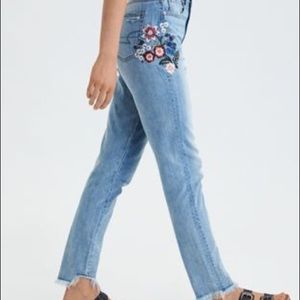 American Eagle Embroidered Mom Jeans